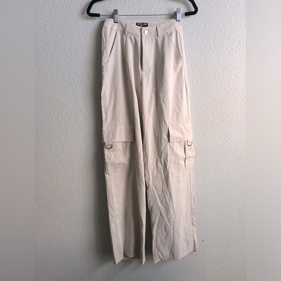 Pretty little thing high waisted buckle cargo wide pants cream beige size 4 Y2k - Picture 2 of 6